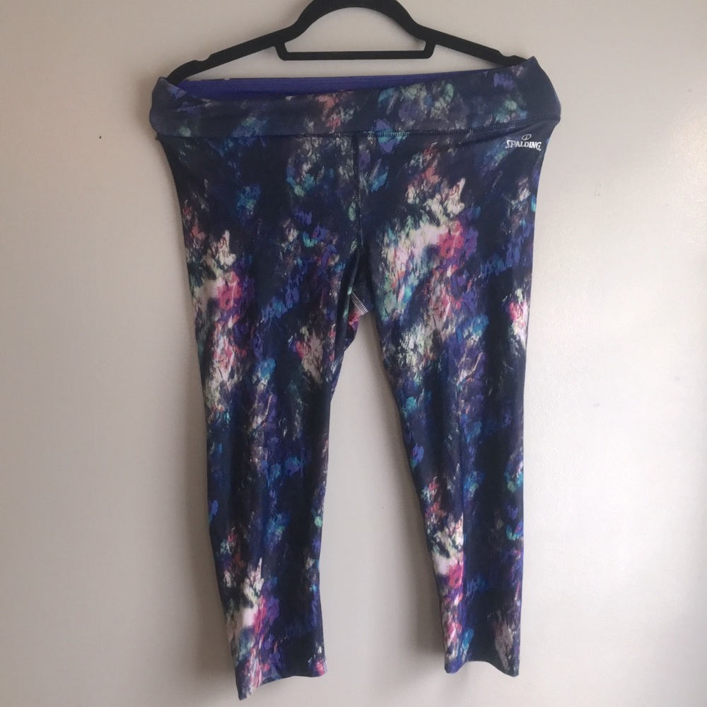 Medium Spalding Capri Workout Pants